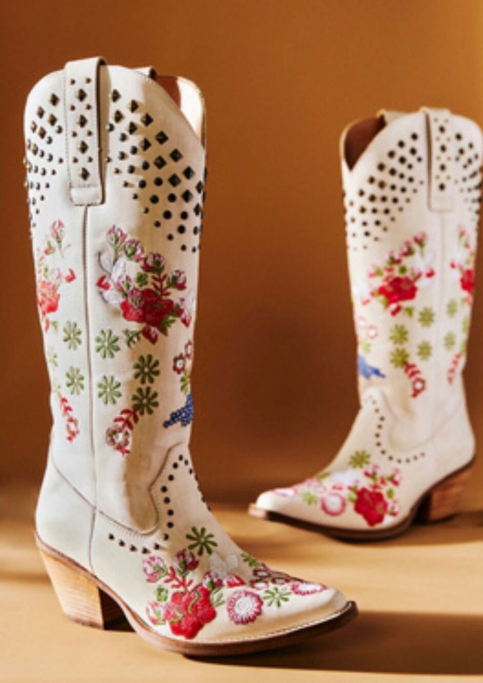 Anthropologie Dingo Poppy White Floral Embroidered Western Boots-Size 7.5 - Picture 1 of 9